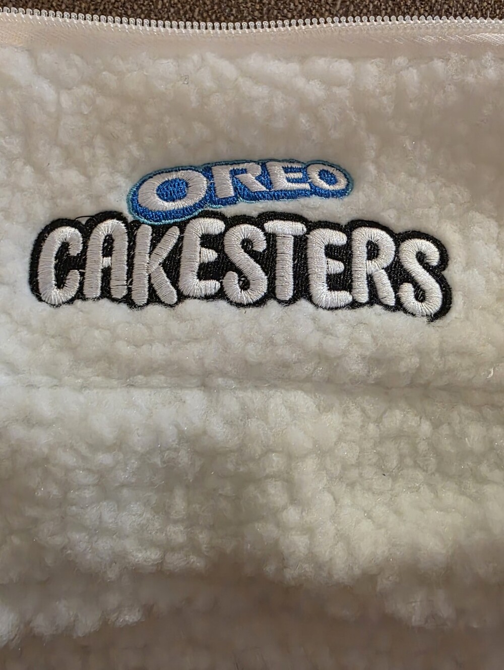 Oreo Pouch - Picture 3 of 8
